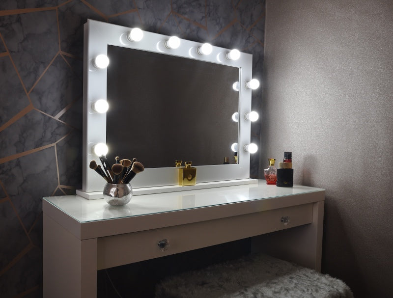 Hollywood Mirror 36"x26" With Stand - White